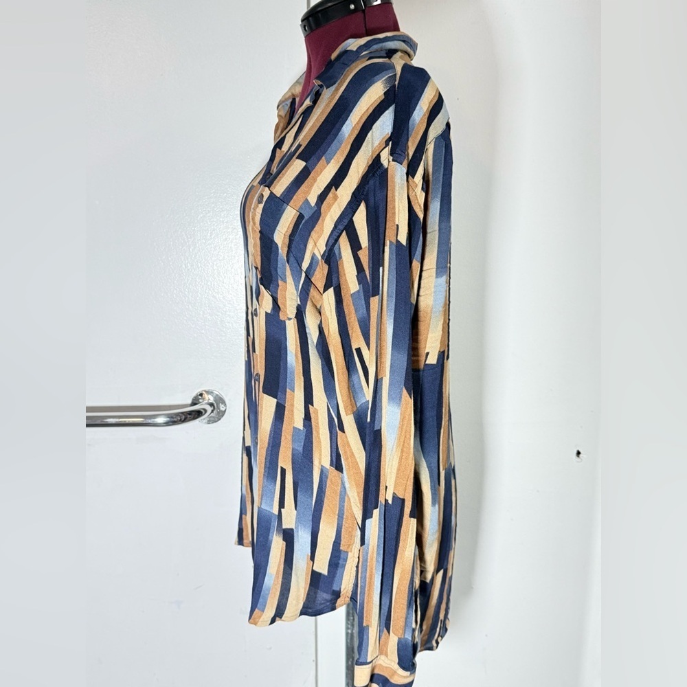 Striped Button-Up Top - Picture 4 of 9